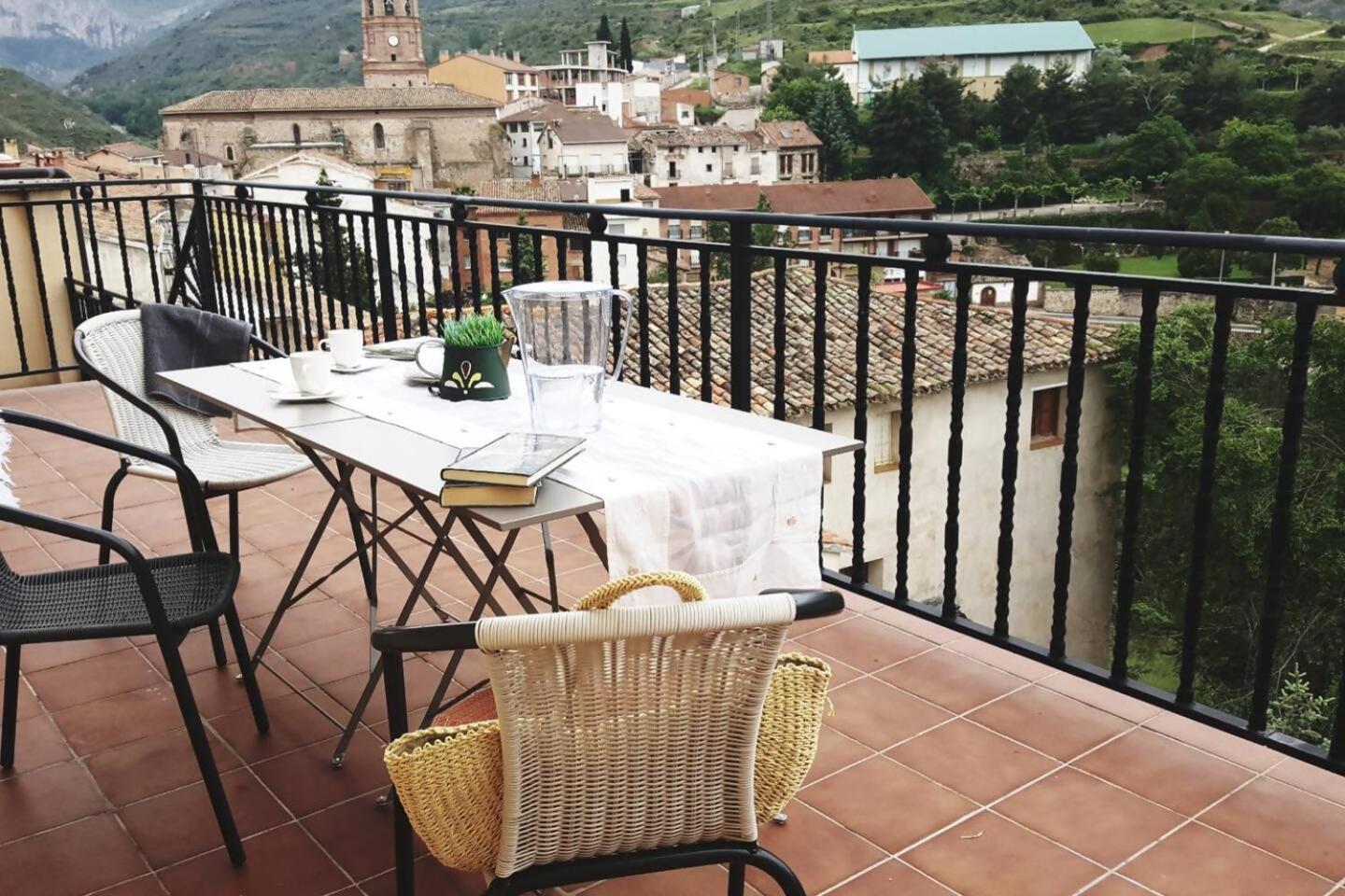 Un Apartamento Con Vistas Viguera Exterior photo